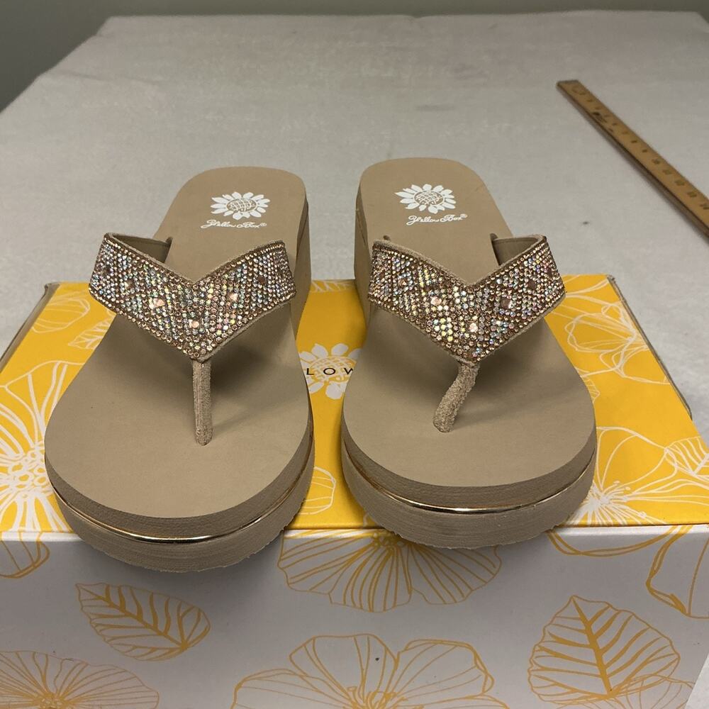 Yellow Box Flip Flop Sandals Achilles Taupe Women Sz 6.5 Copper Rhinestone, 3347